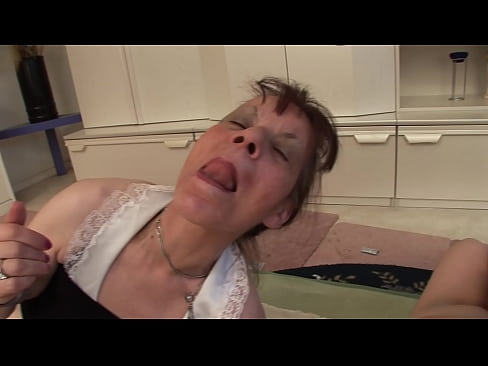 ❤️ Kaks vanaema ja üks vanaisa teevad kolmekesi Pornovideo at porn et.hentai-for.ru ❌